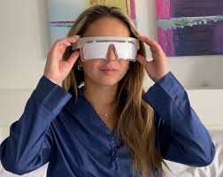 Arunalight: Advanced Red Light Therapy for Eye Health